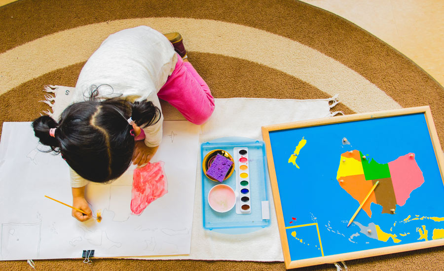 map-painting-activity-living-montessori