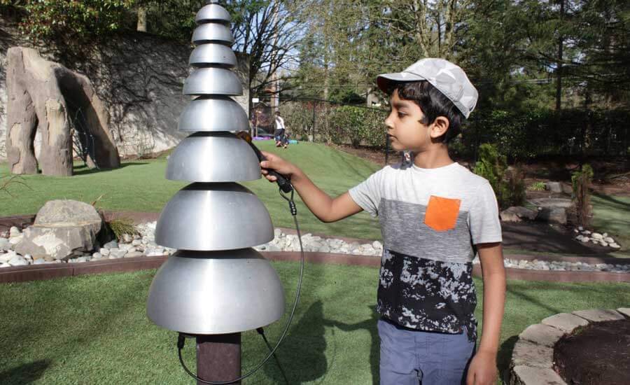 outdoor-music-activity-living-montessori